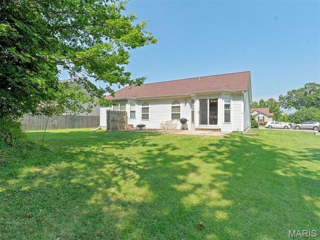 498 Pevely Heights Drive, Pevely, MO 63070