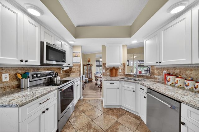 5069 EL DESTINO DRIVE, Leesburg, FL 34748