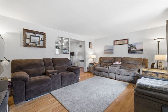 117 Overbrook Boulevard, Carrick, PA 15210