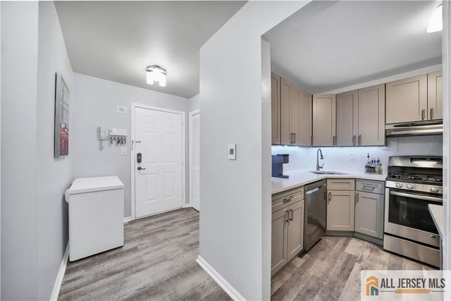 902 Meadow Court 902, Helmetta, NJ 08828