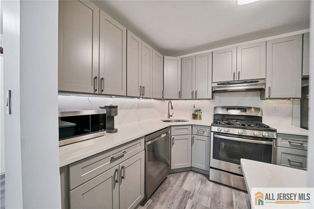 902 Meadow Court 902, Helmetta, NJ 08828