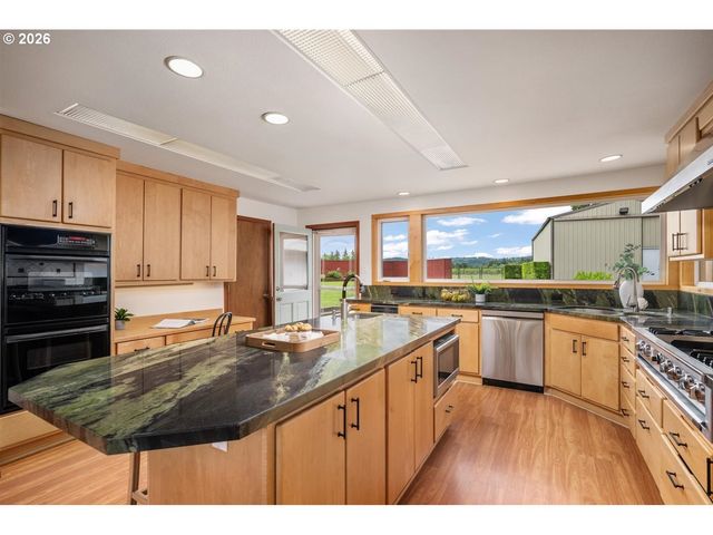 11385 Sw HILLSBORO Hwy, Hillsboro, OR 97123
