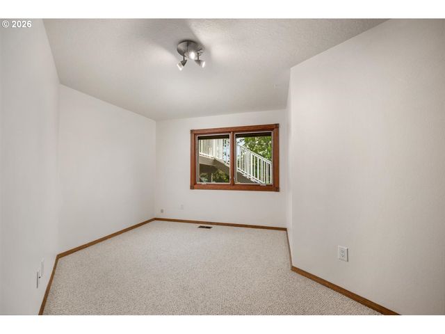 11385 Sw HILLSBORO Hwy, Hillsboro, OR 97123