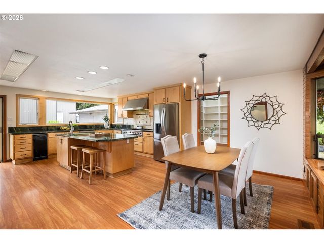 11385 Sw HILLSBORO Hwy, Hillsboro, OR 97123