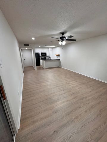 4859 Cedar Springs Road 150, Dallas, TX 75219