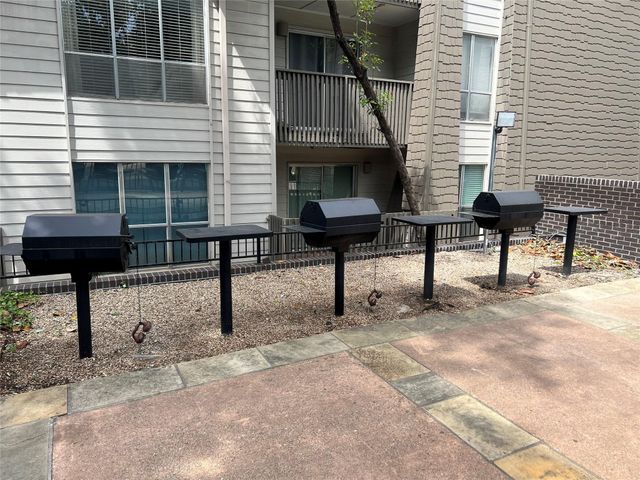 4859 Cedar Springs Road 150, Dallas, TX 75219