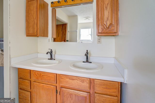 6418 Highway 42 N, Forsyth, GA 31029