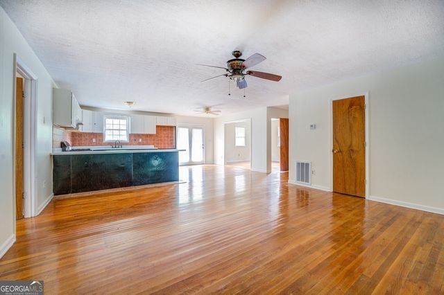 6418 Highway 42 N, Forsyth, GA 31029