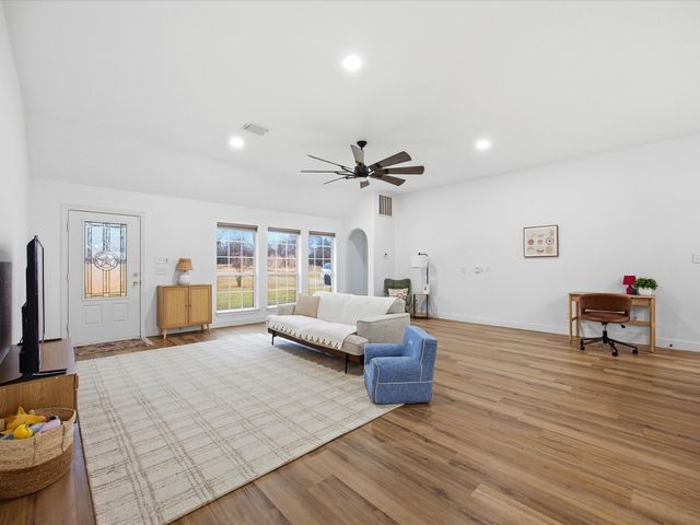 1161 County Road 2175, Decatur, TX 76234