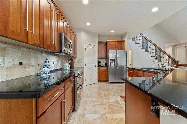 1908 S Stream Pointe Ln, Eagle, ID 83616