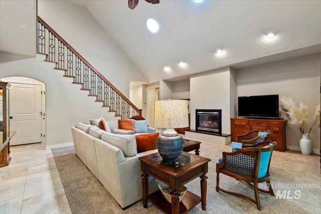 1908 S Stream Pointe Ln, Eagle, ID 83616