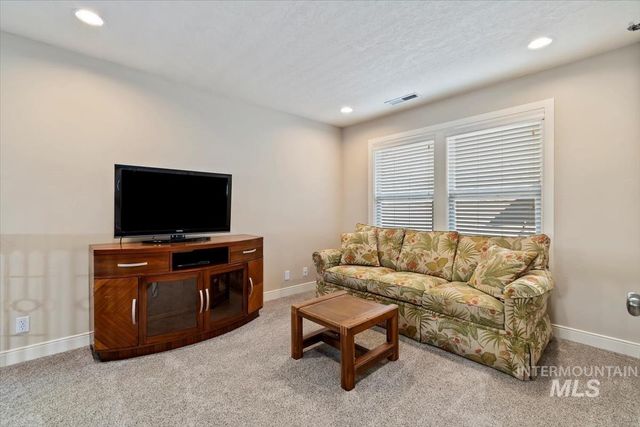 1908 S Stream Pointe Ln, Eagle, ID 83616