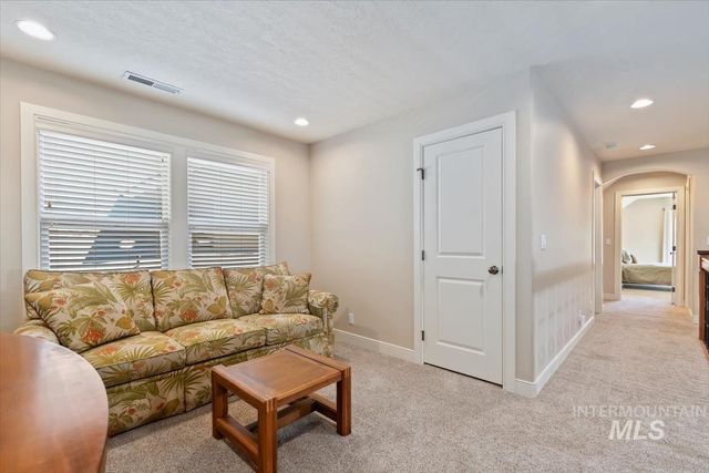 1908 S Stream Pointe Ln, Eagle, ID 83616