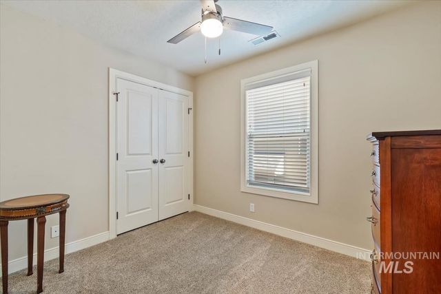 1908 S Stream Pointe Ln, Eagle, ID 83616