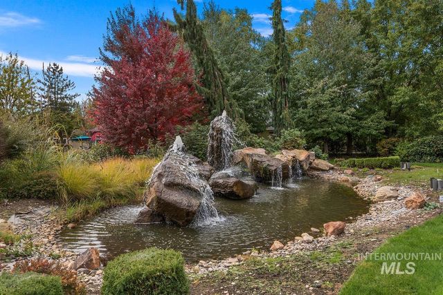 1908 S Stream Pointe Ln, Eagle, ID 83616