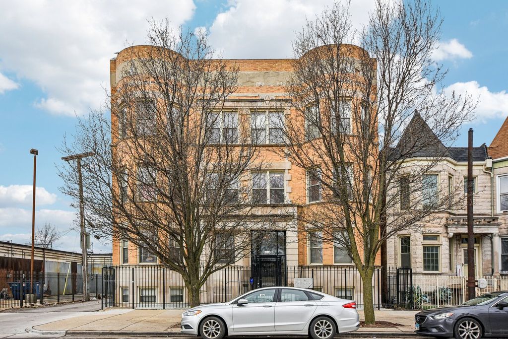 4644 S Prairie Avenue 2N, Chicago, IL 60653