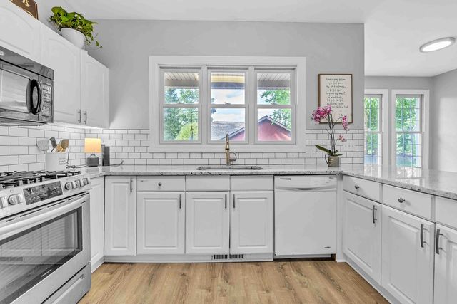 36391 N Tamarack Drive, Ingleside, IL 60041