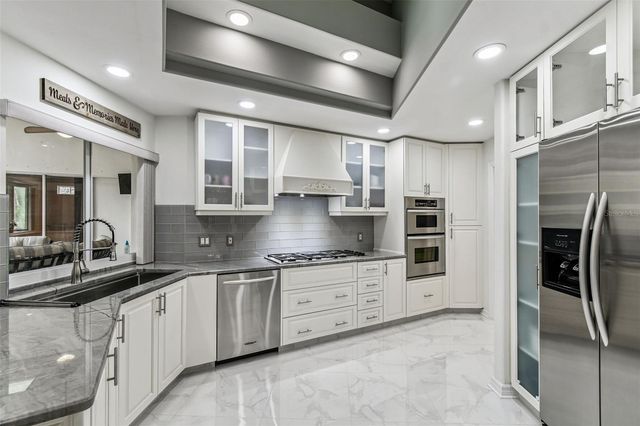 1705 MEYERS COVE DRIVE, Tarpon Springs, FL 34689