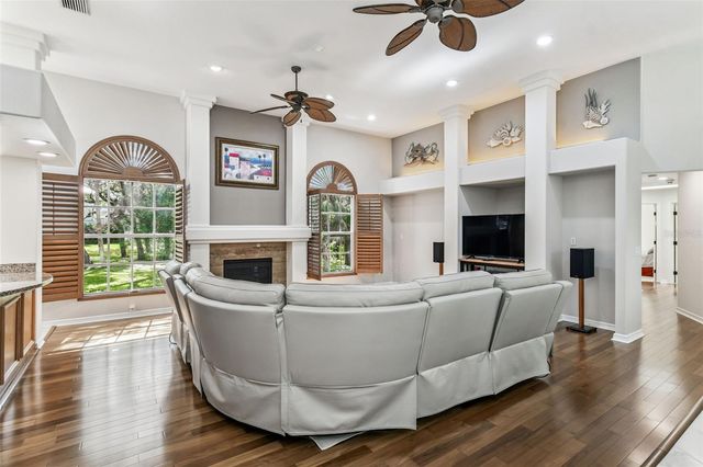 1705 MEYERS COVE DRIVE, Tarpon Springs, FL 34689