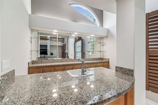 1705 MEYERS COVE DRIVE, Tarpon Springs, FL 34689