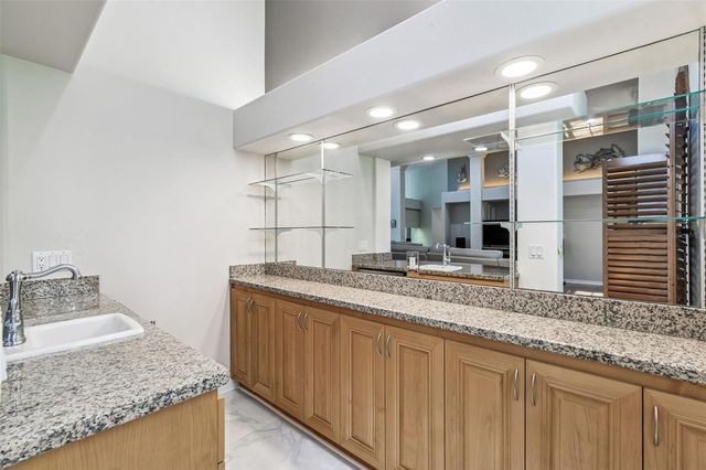 1705 MEYERS COVE DRIVE, Tarpon Springs, FL 34689