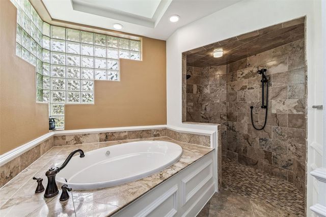 1705 MEYERS COVE DRIVE, Tarpon Springs, FL 34689