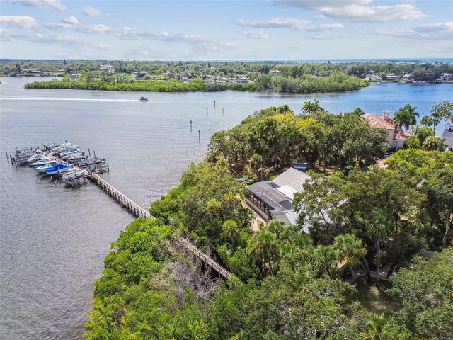 1705 MEYERS COVE DRIVE, Tarpon Springs, FL 34689
