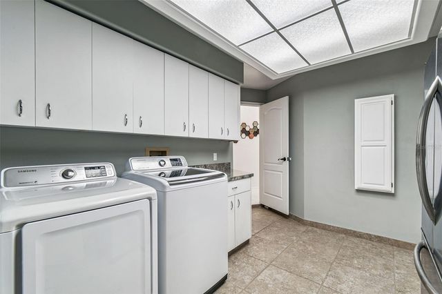 1705 MEYERS COVE DRIVE, Tarpon Springs, FL 34689