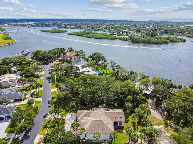 1705 MEYERS COVE DRIVE, Tarpon Springs, FL 34689