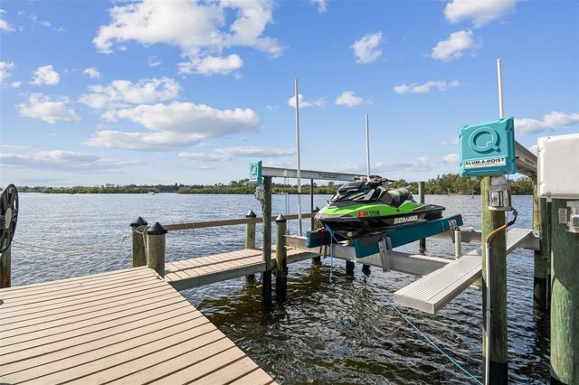 1705 MEYERS COVE DRIVE, Tarpon Springs, FL 34689