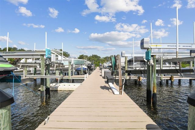 1705 MEYERS COVE DRIVE, Tarpon Springs, FL 34689