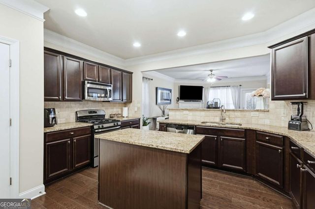 6210 Crested Moss Drive, Alpharetta, GA 30004