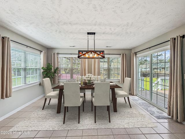 120 Birdie Court, Jacksonville, NC 28540