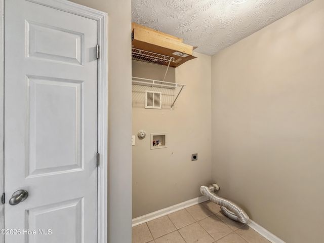 120 Birdie Court, Jacksonville, NC 28540