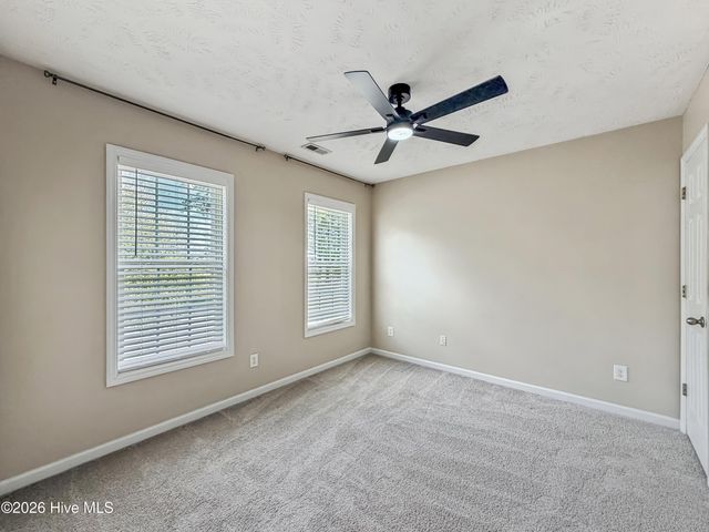 120 Birdie Court, Jacksonville, NC 28540