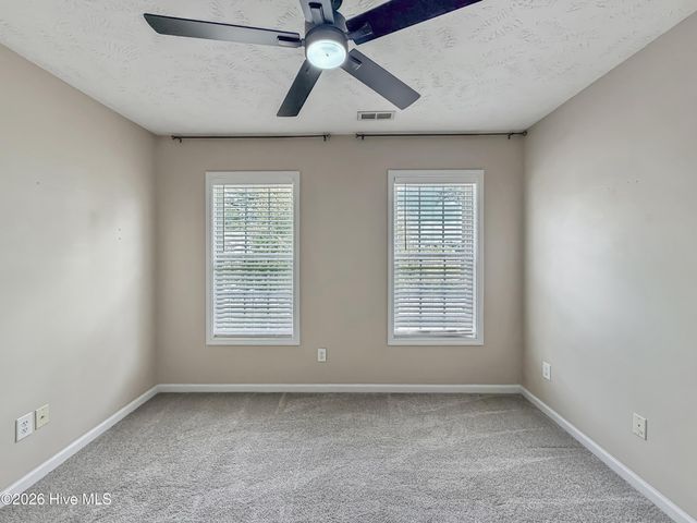 120 Birdie Court, Jacksonville, NC 28540