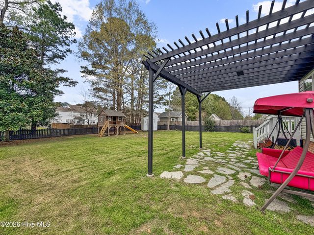 120 Birdie Court, Jacksonville, NC 28540