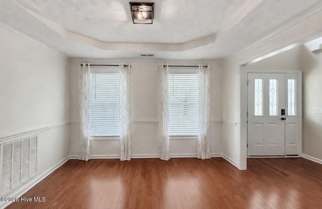 120 Birdie Court, Jacksonville, NC 28540