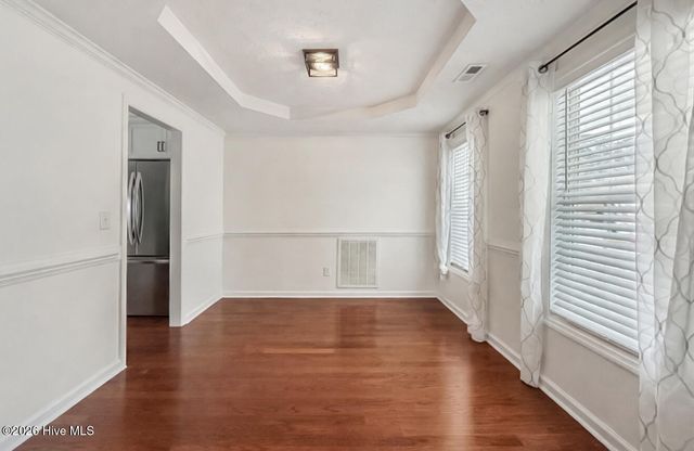 120 Birdie Court, Jacksonville, NC 28540