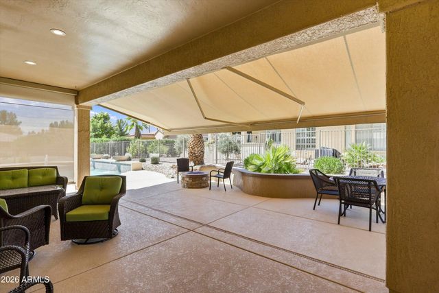 16397 W GLACIER Court, Surprise, AZ 85387