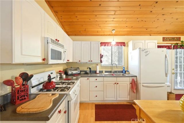 849 Ford, Big Bear Lake, CA 92315