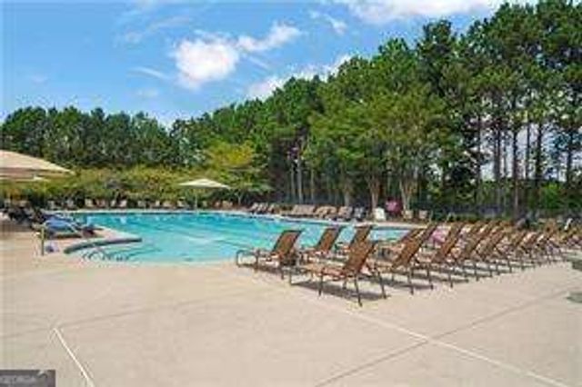 705 Barberry Drive, Woodstock, GA 30188