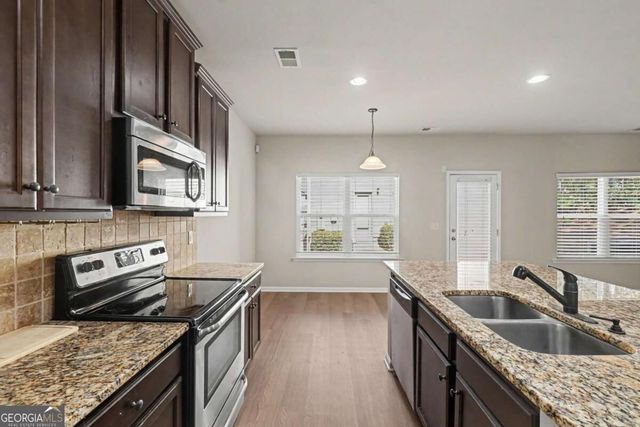 705 Barberry Drive, Woodstock, GA 30188