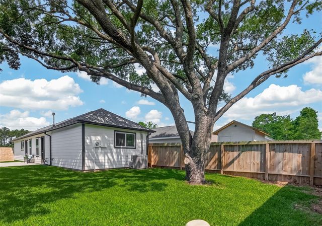 13843 Northlake Drive, Houston, TX 77049