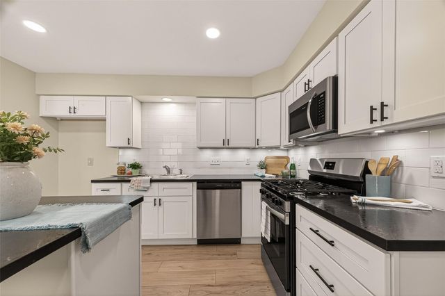 13843 Northlake Drive, Houston, TX 77049