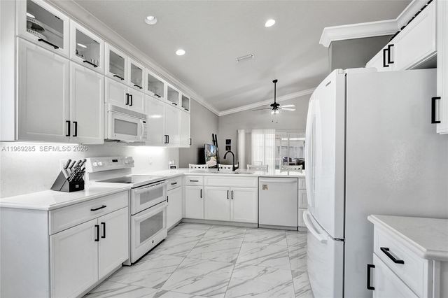 4072 NW 62nd Ct, Coconut Creek, FL 33073