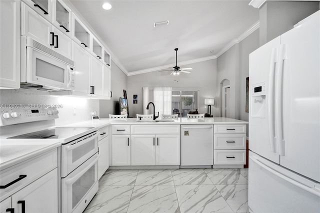 4072 NW 62nd Ct, Coconut Creek, FL 33073