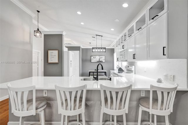 4072 NW 62nd Ct, Coconut Creek, FL 33073