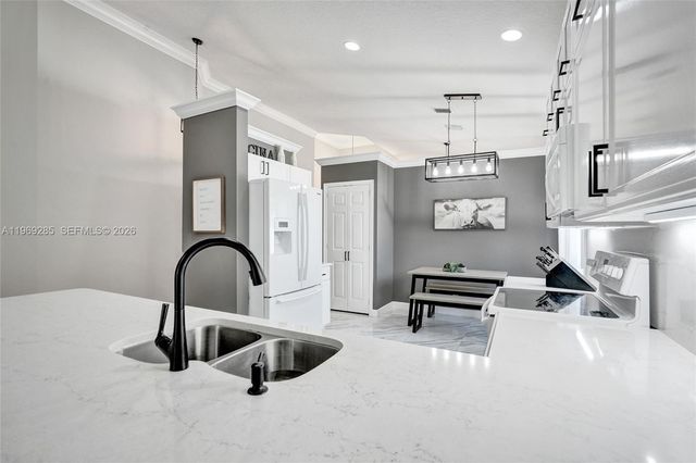 4072 NW 62nd Ct, Coconut Creek, FL 33073