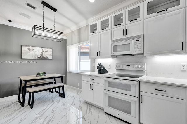 4072 NW 62nd Ct, Coconut Creek, FL 33073